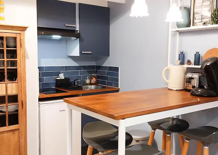 Дом отдыха La Coquille Sejour En Duo Confort Maisonnette De Bourg A - Situation Ideale Commerces & - Wifi Et Linge Inclus *